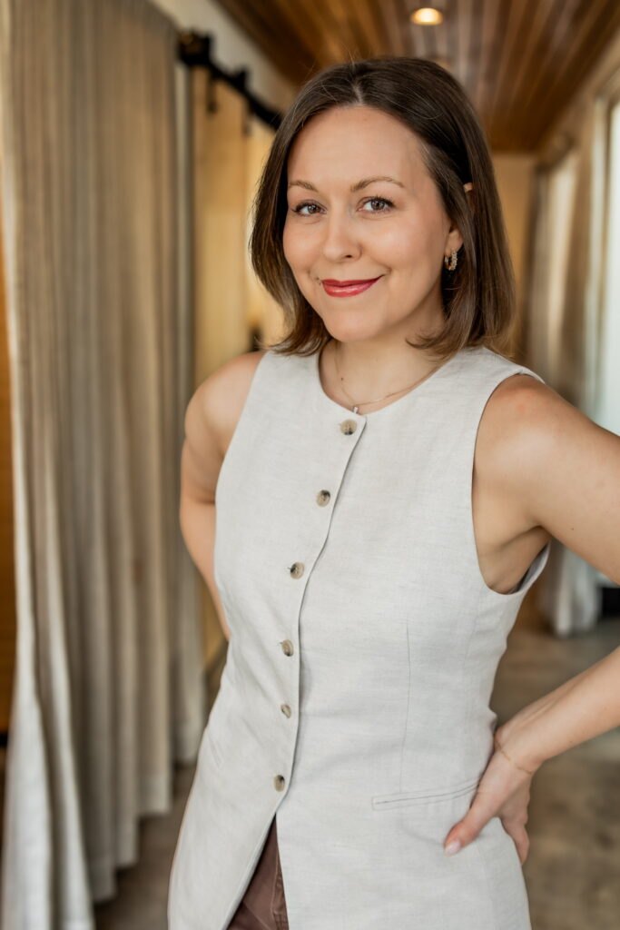 eyeliner-tattoo-training-daela-academy